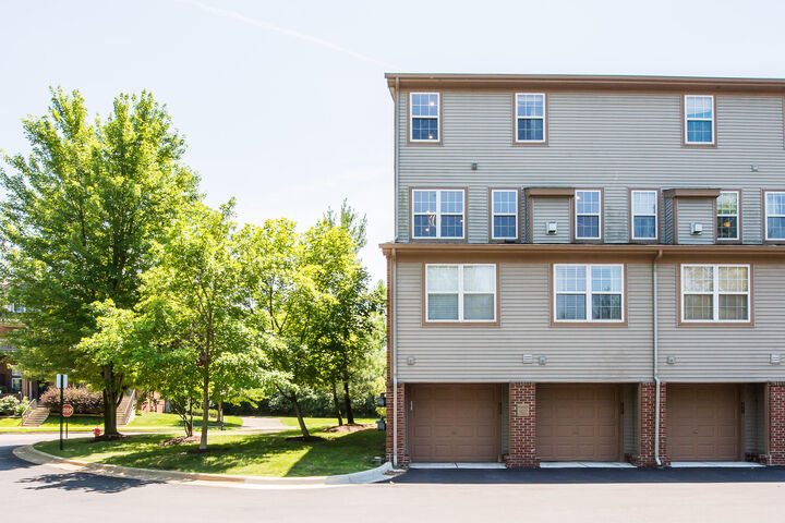 Property Photo:  2865 Barclay Way  MI 48105 