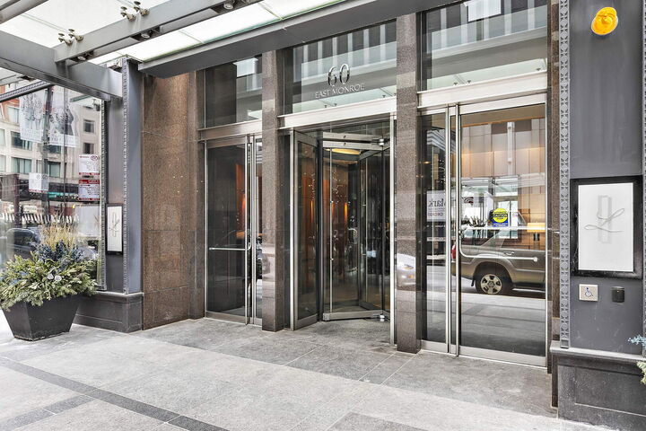 Property Photo: 60 E Monroe Street 2304 IL 60603