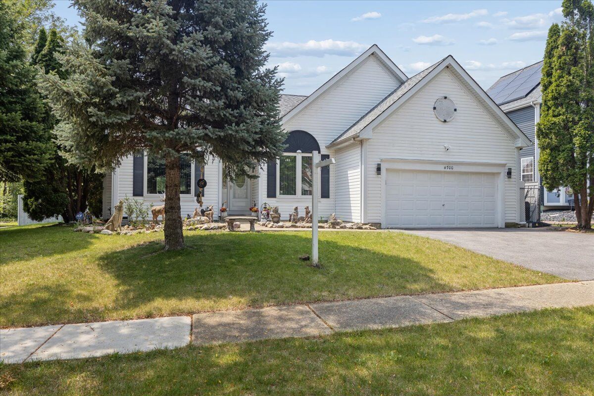 Property Photo:  4700 Chapman Drive  IL 60586 