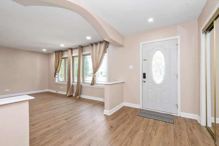Property Photo: 16725 Oleander Avenue IL 60477