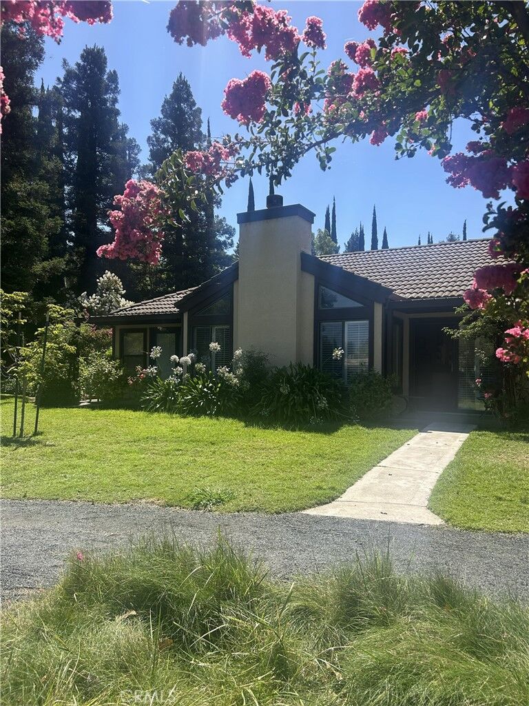 Property Photo: 7 Lakeside Terrace CA 95928