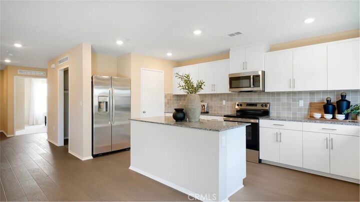 Property Photo:  1327 Noble Rein Drive  CA 92582 