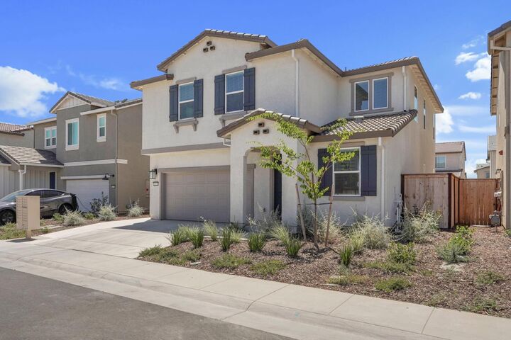 Property Photo: 8134 Tino Way CA 95757