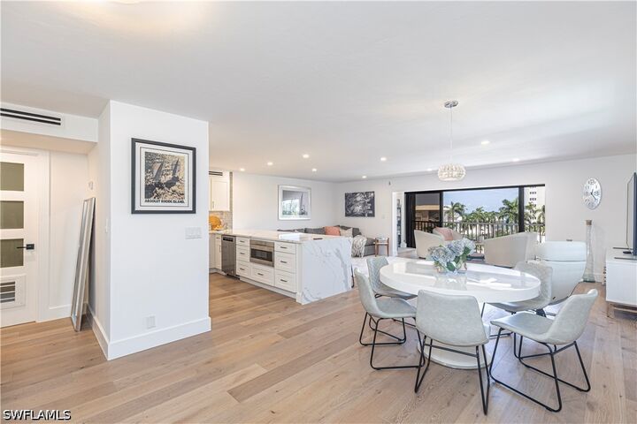 Property Photo:  2880 Gulf Shore Boulevard N 509  FL 34103 