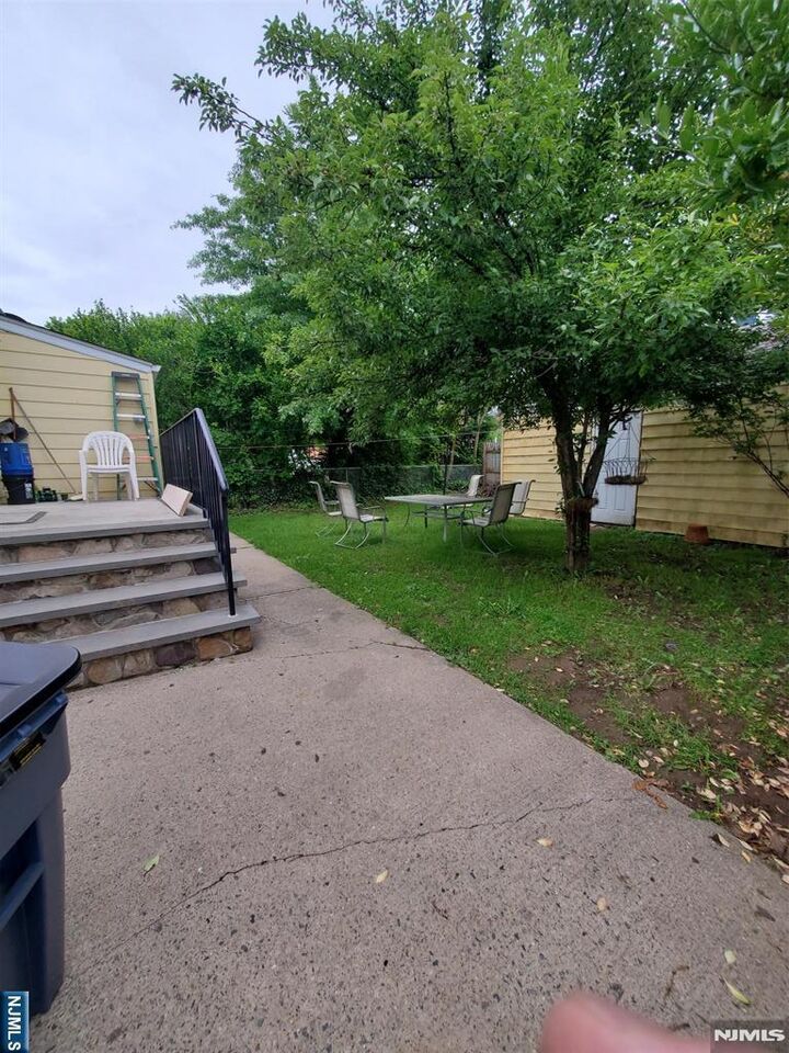 Property Photo:  89 6th Avenue  NJ 07011 