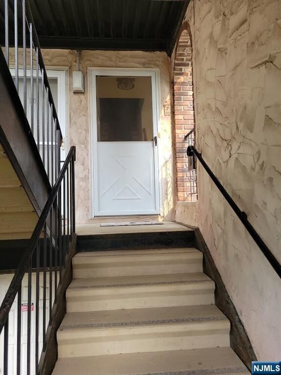 Property Photo:  88 Hawthorne Avenue  NJ 07656 