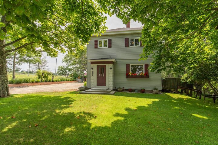 223-225 Forest Street — photo 1