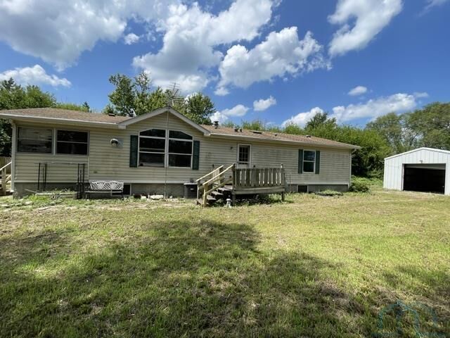 Property Photo: 1455 County Rd 42 NE 68061