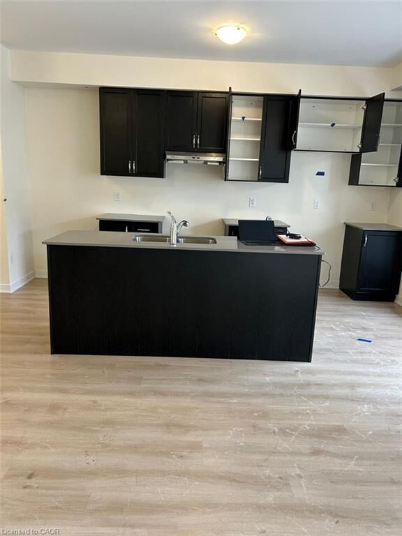 Property Photo:  1695 Dersan Street 904  ON L1X 0S9 
