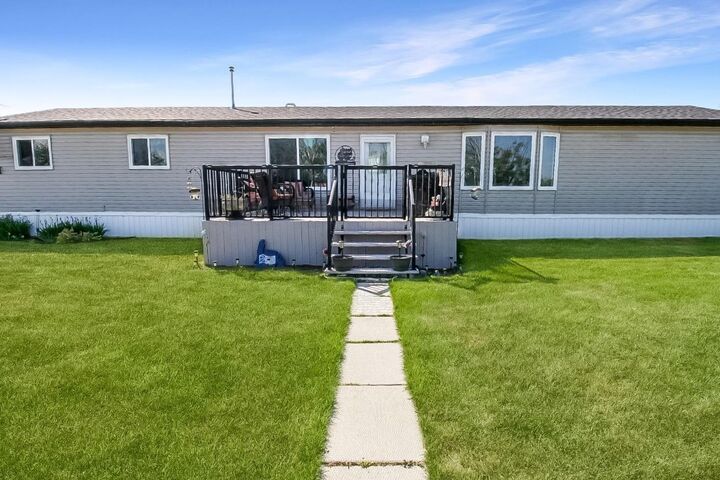 Property Photo: 327 3 Street AB T0K 1B0