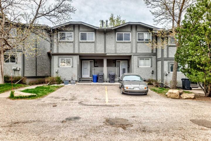 Property Photo: 7172 Coach Hill Road SW 144 AB T3H 1C8
