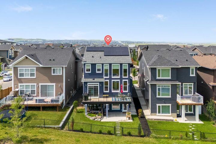 Property Photo: 195 Evansfield Close NW AB T3P 1V7