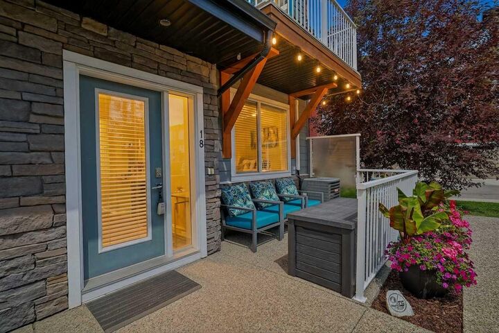 Property Photo:  111 Rainbow Falls Gate 18  AB T1X 0Z4 