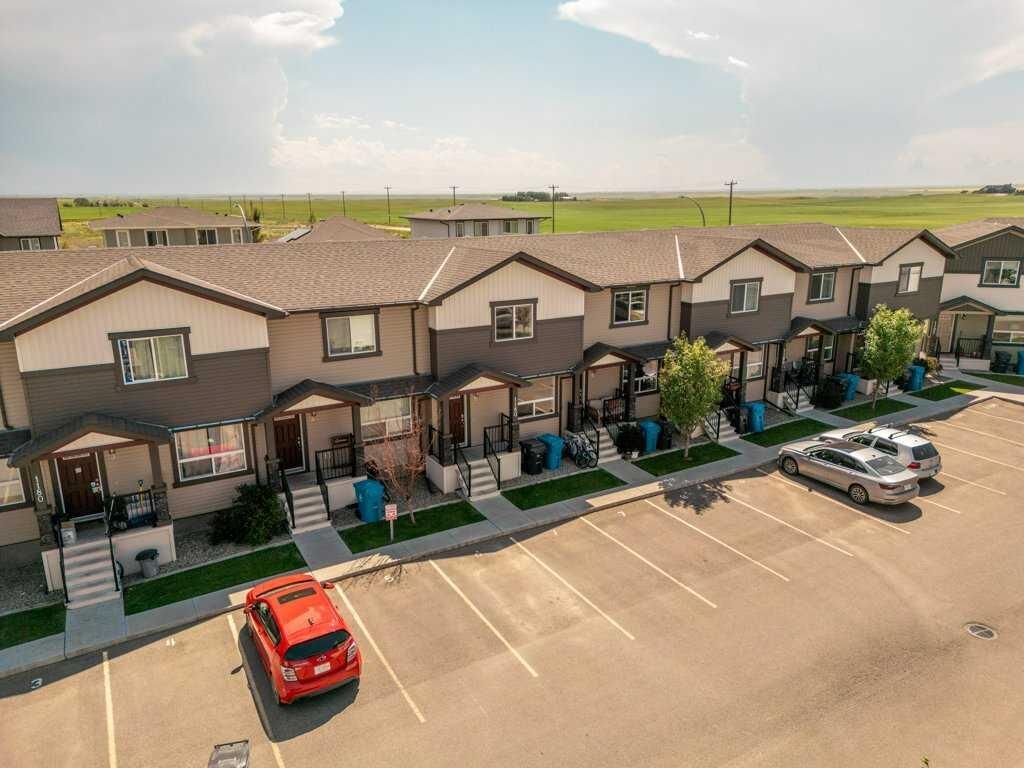 Property Photo:  1180 Keystone Road W 5  AB T1J 5H6 