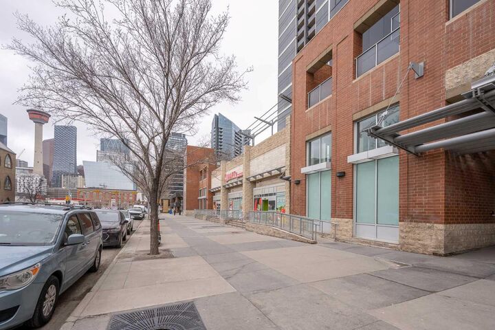 Property Photo: 1320 1 Street SE 1802 AB T2G 0G8