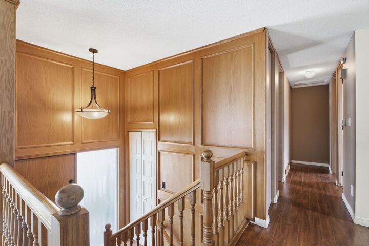 Property Photo:  160 Marbrooke Circle NE  AB T2A 2W6 