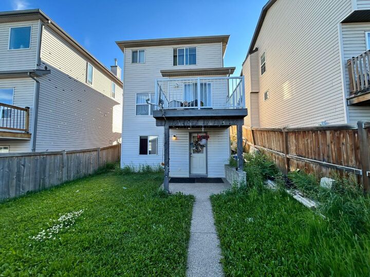 Property Photo: 86 Covepark Road AB T3K 6B9