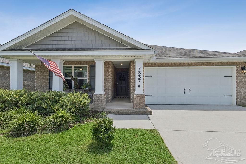 Property Photo:  7337 Lakeside Oak Ct  FL 32526 