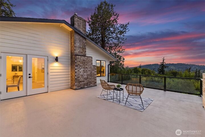 Property Photo: 904 Puget Street WA 98226