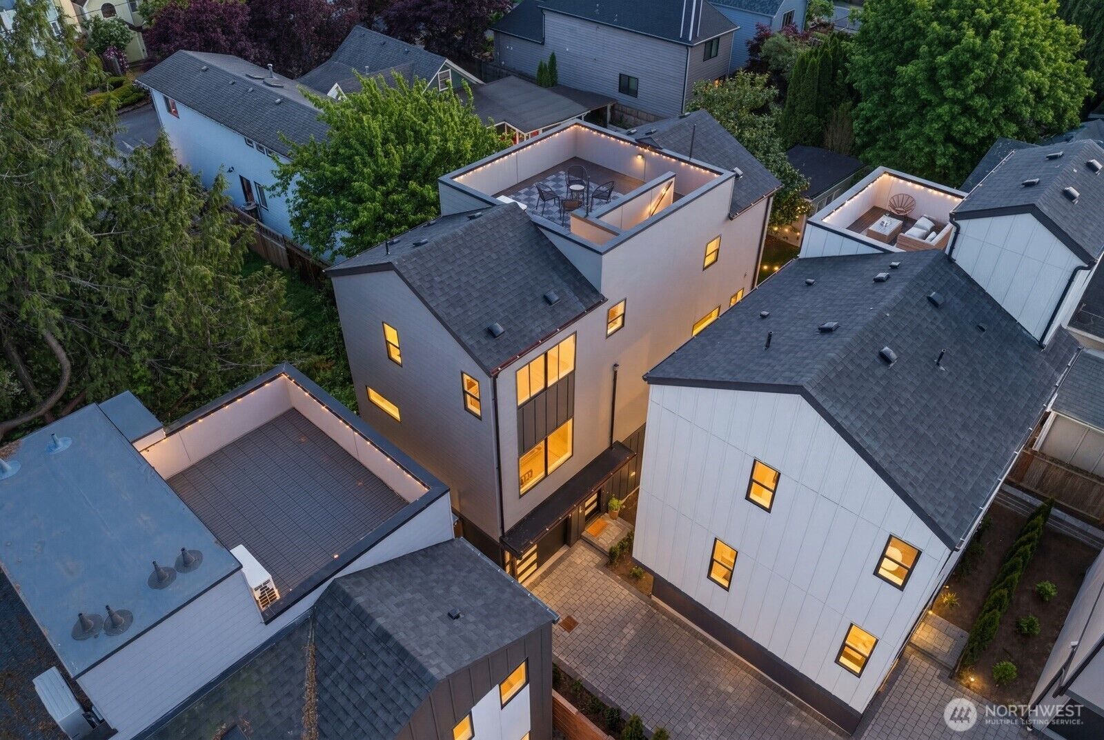 Property Photo: 933 N 87th Street WA 98103