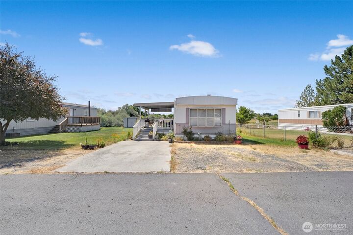 Property Photo:  4680 Rd  K  NE 5  WA 98837 