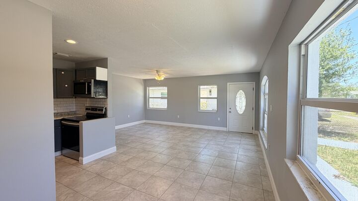 Property Photo: 607 N 19th Street FL 34950