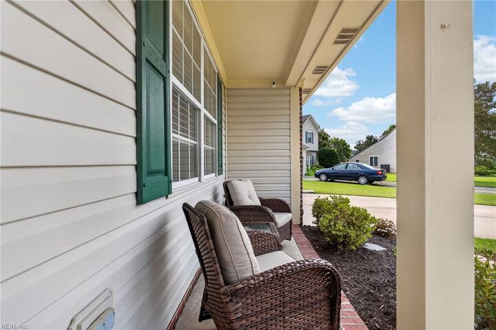 Property Photo: 909 Wheatfield Way VA 23320