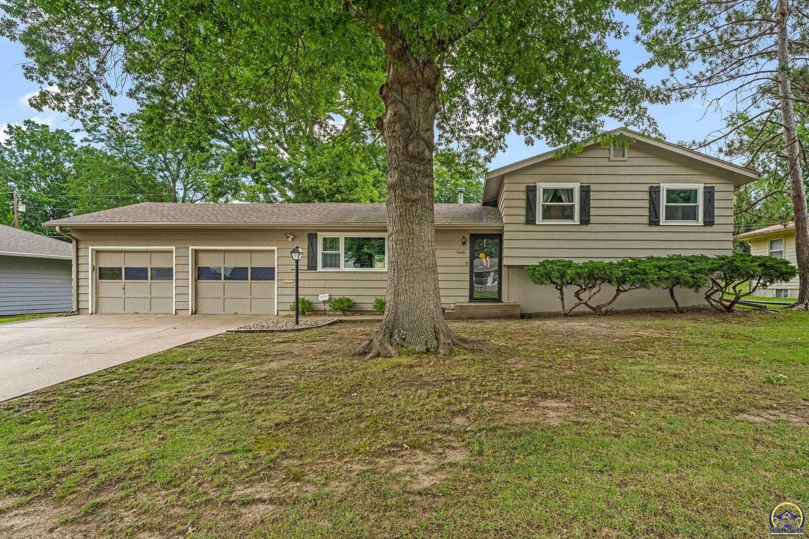 Property Photo:  5400 SW 25th St  KS 66614 