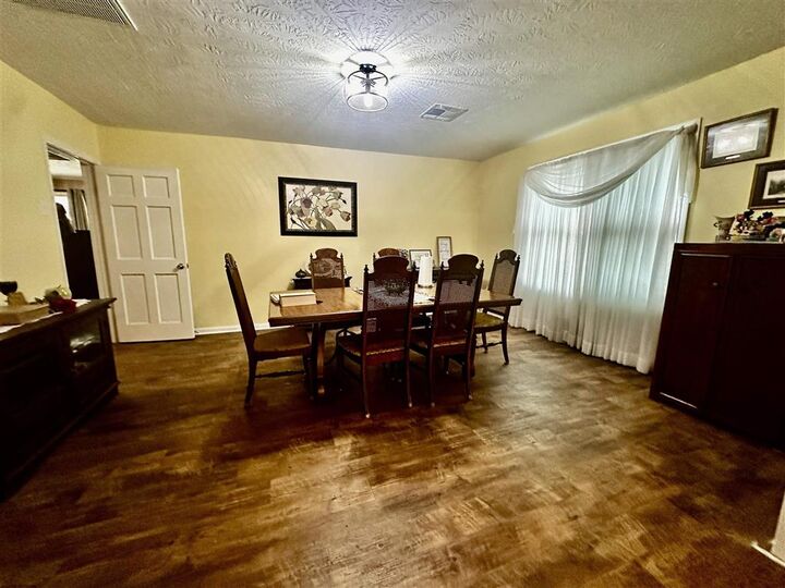 Property Photo:  930 Alamo Street  LA 70601 