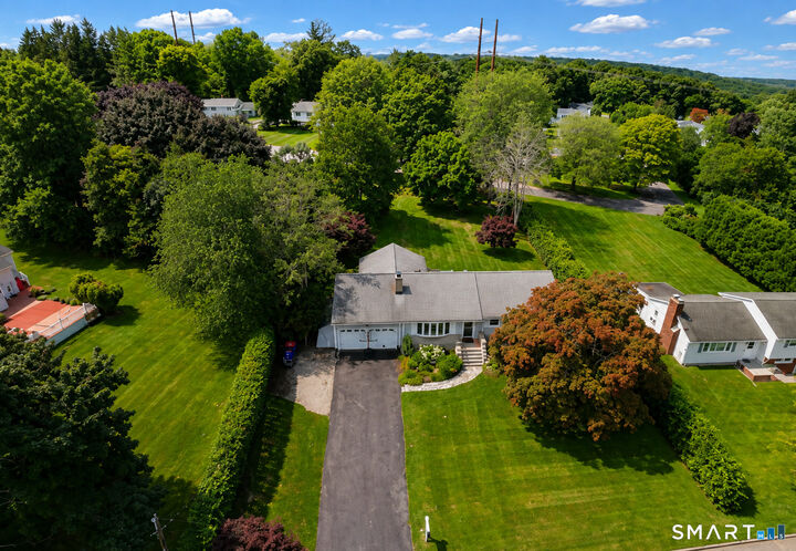 Property Photo: 108 Colonese Road CT 06825