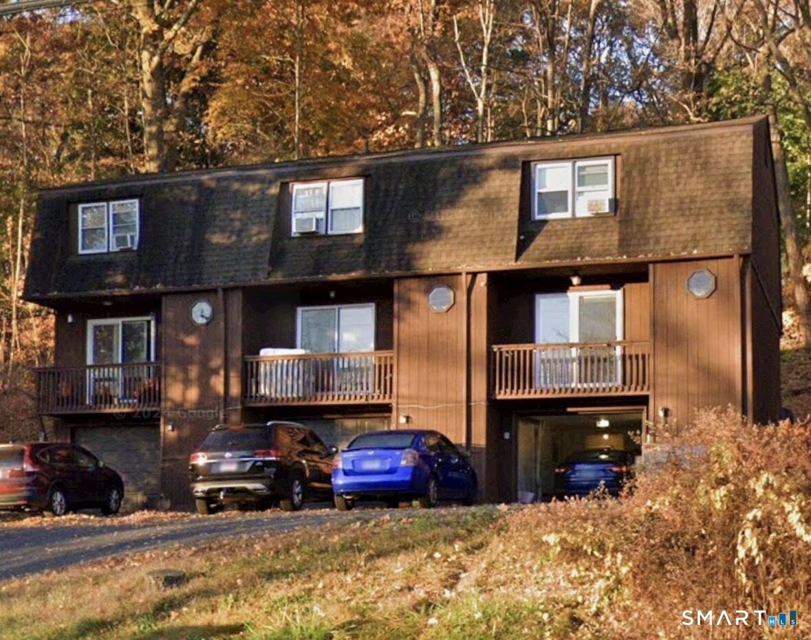 Property Photo:  489 King Street  CT 06010 