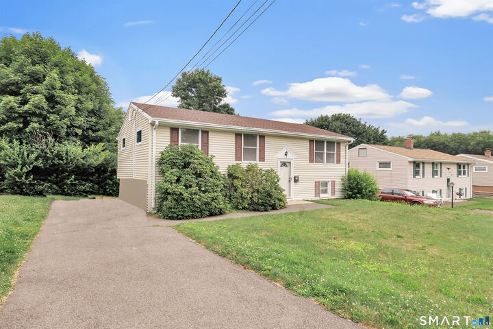 Property Photo:  31 Webster Drive  CT 06401 