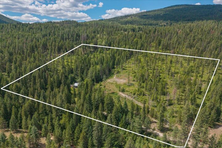 Property Photo: 604 Deadman Creek Rd WA 99141