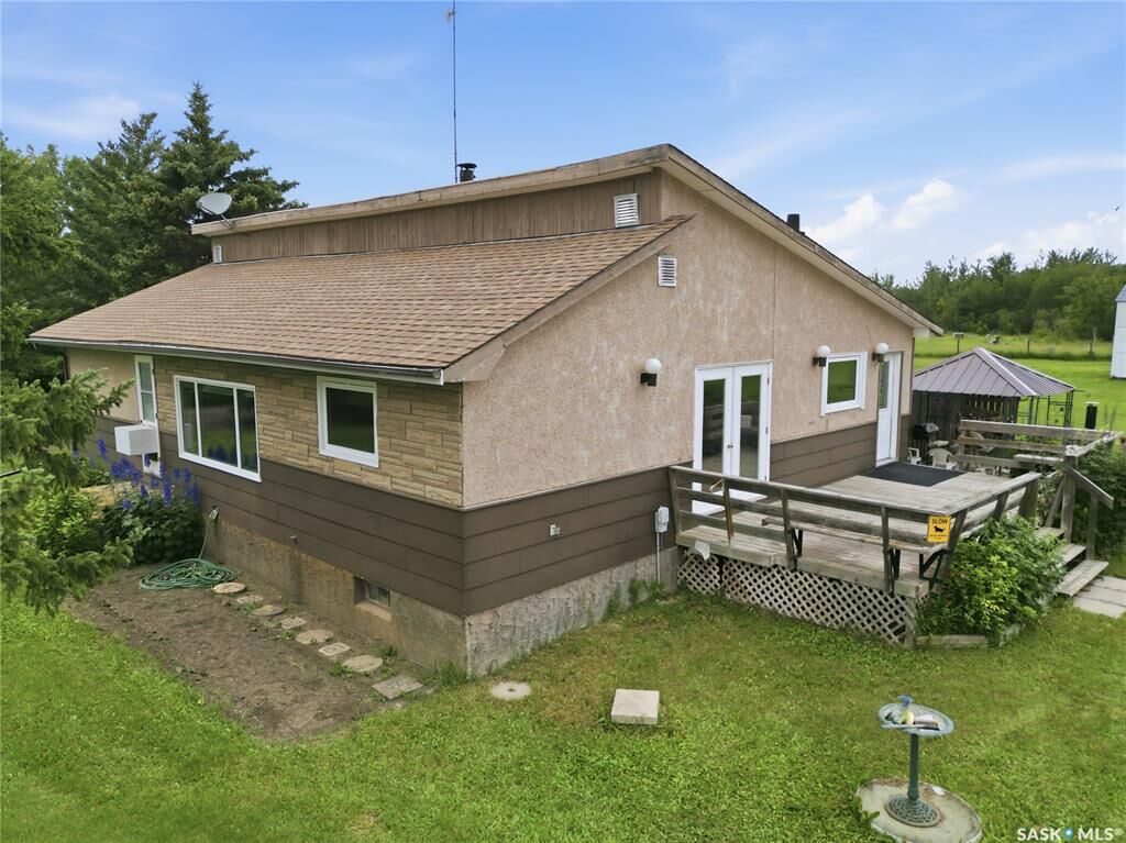 Property Photo: Rural Address SK S0K 4W0