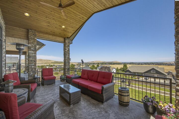 Property Photo:  12706 Grandview Lane  WA 99338 