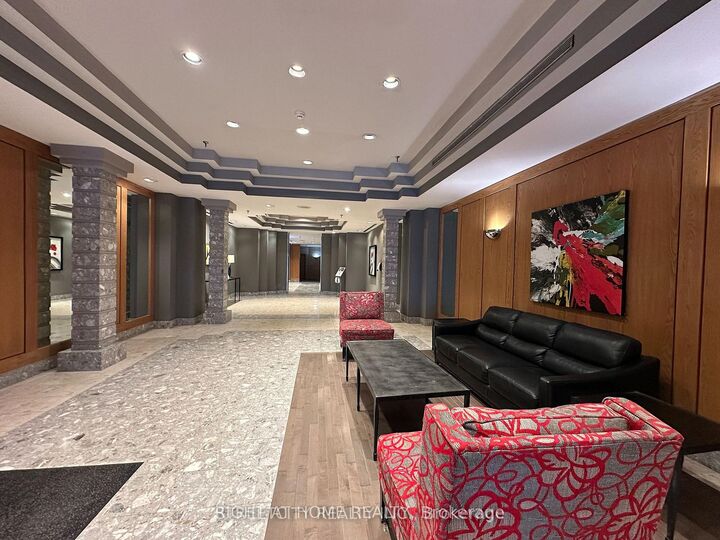 Property Photo: 695 Richmond Street 805 ON N6A 5M8