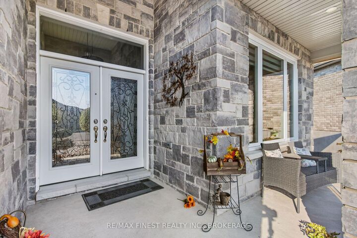Property Photo: 206 Pauline Tom Avenue ON K7K 0G1
