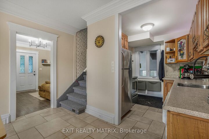 Property Photo: 160 Nelson Street E ON K6A 1L8