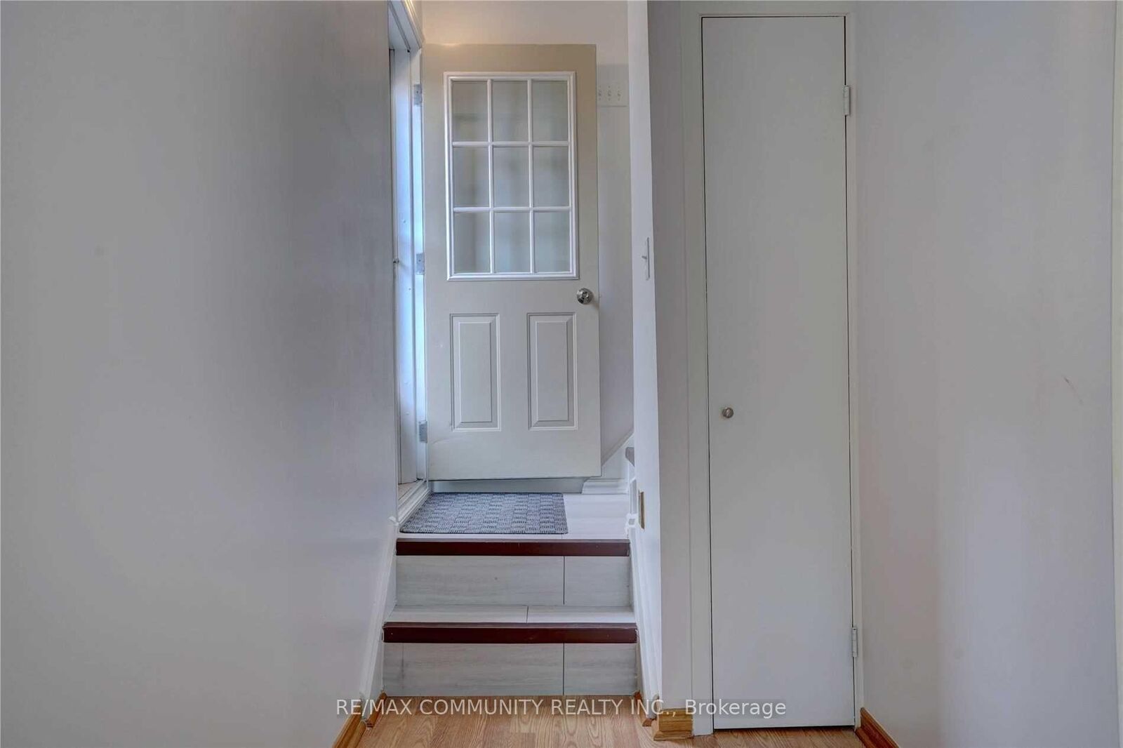 Property Photo:  435 Maplewood Drive  ON L1G 5R7 