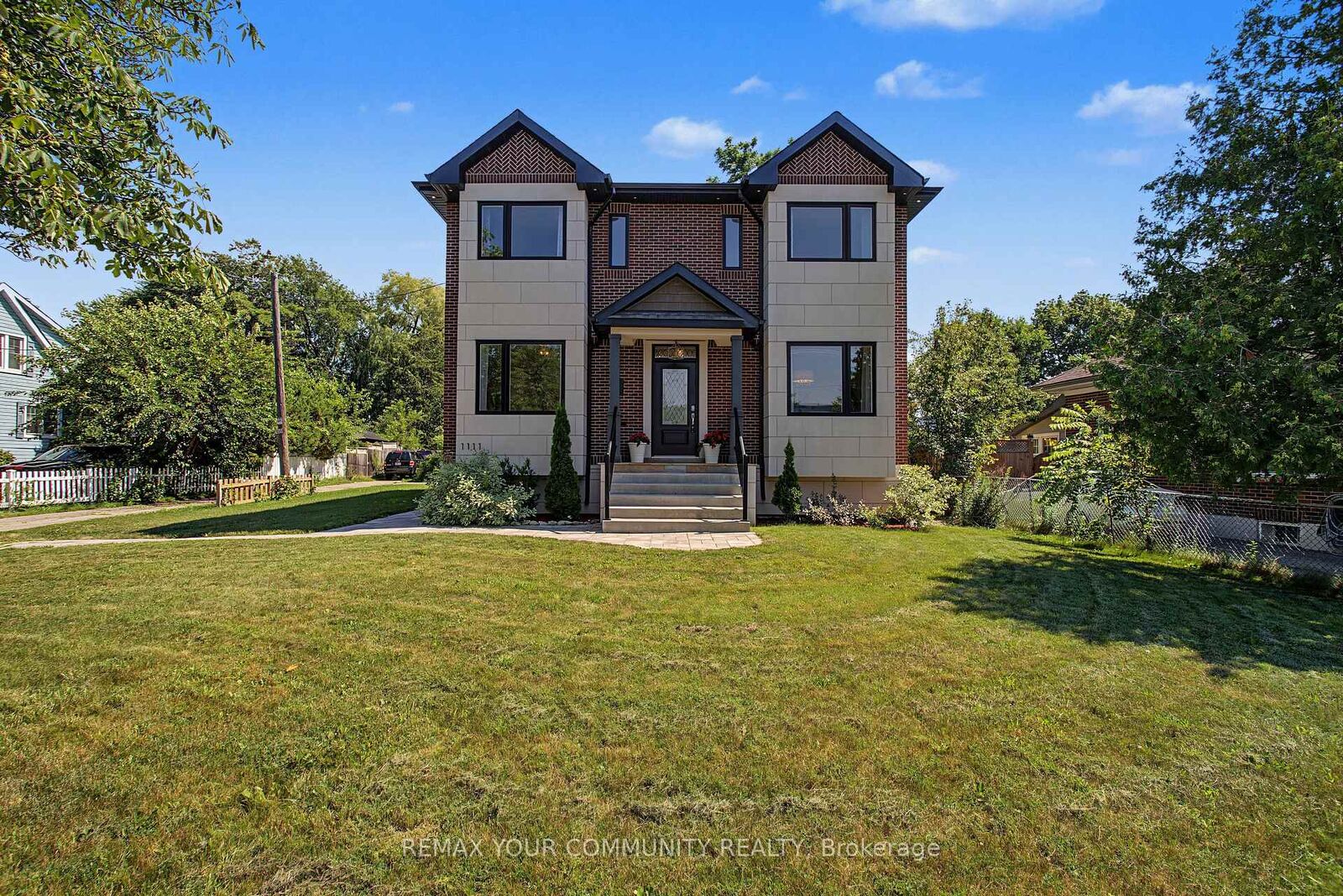 Property Photo: 1111 King Street E ON L1H 1H7