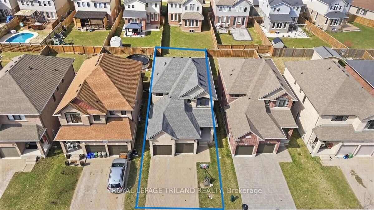 Property Photo:  1942 Cedarpark Drive  ON N5X 0J1 