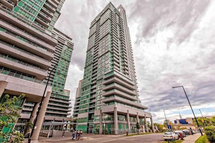 Property Photo: 70 Town Centre Court 2402 ON M1P 4Y7