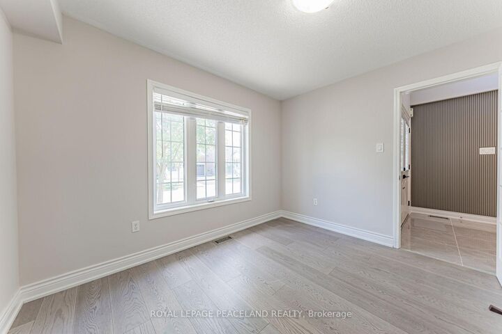 Property Photo: 152 Flagstone Way ON L3X 2Z7