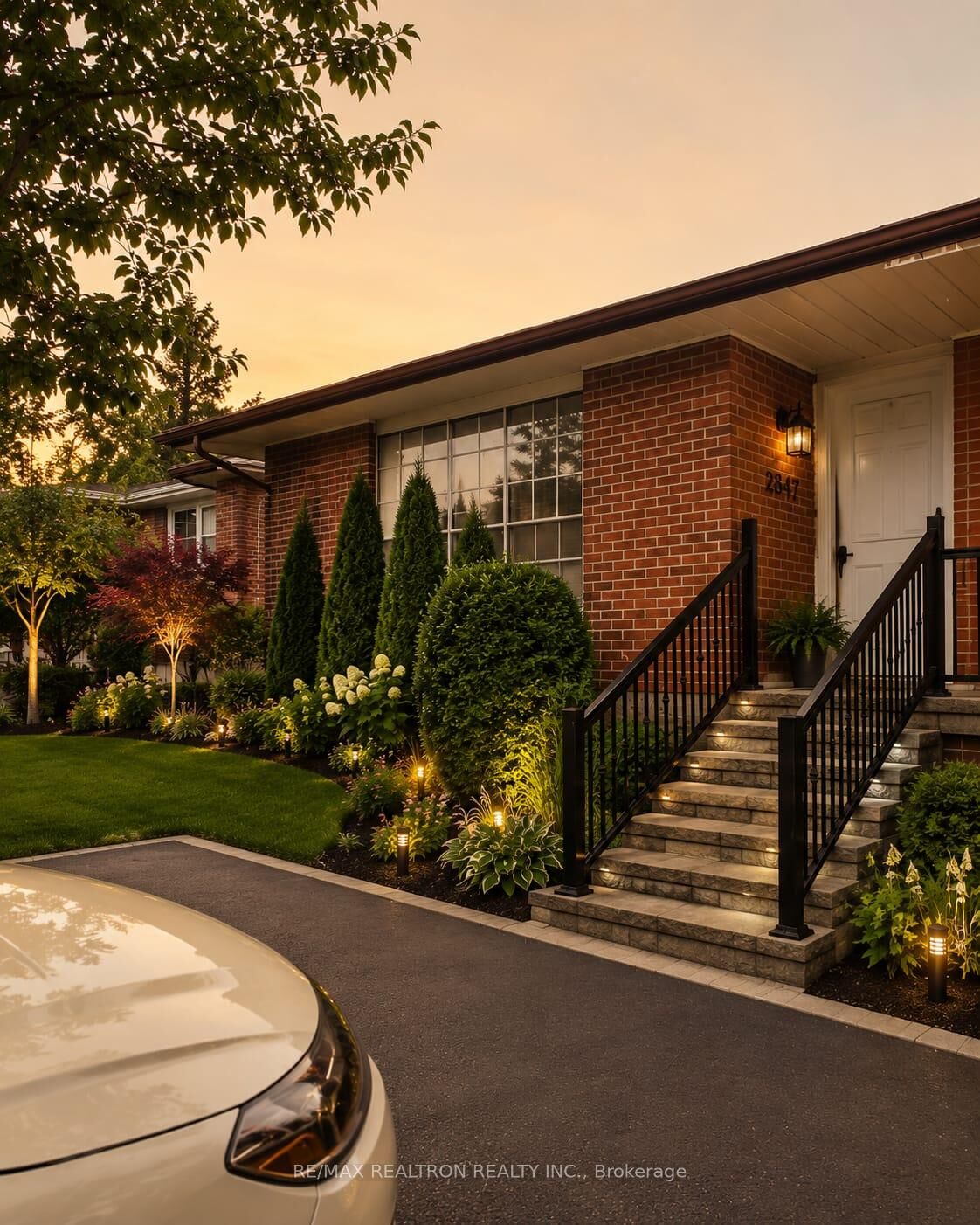 Property Photo: 439 Wilson Road N ON L1G 6E8