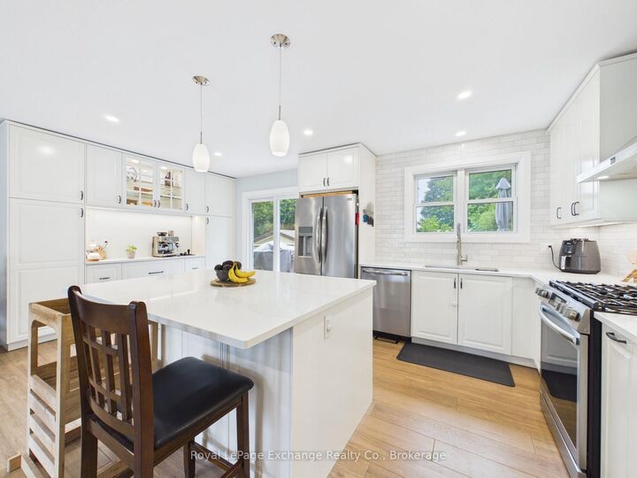 Property Photo: 453 Elgin Street ON N2Z 2V4