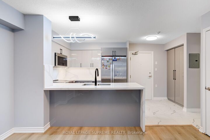 Property Photo: 872 Sheppard Avenue W 301 ON M3H 5V5