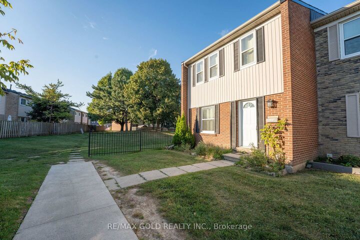 Property Photo: 900 Central Park Drive 107 ON L6S 3J6