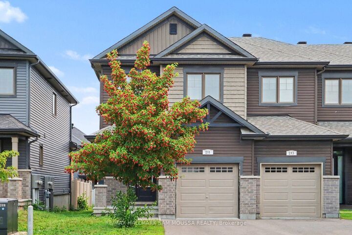 Property Photo:  211 Tim Sheehan Place  ON K2V 0N1 