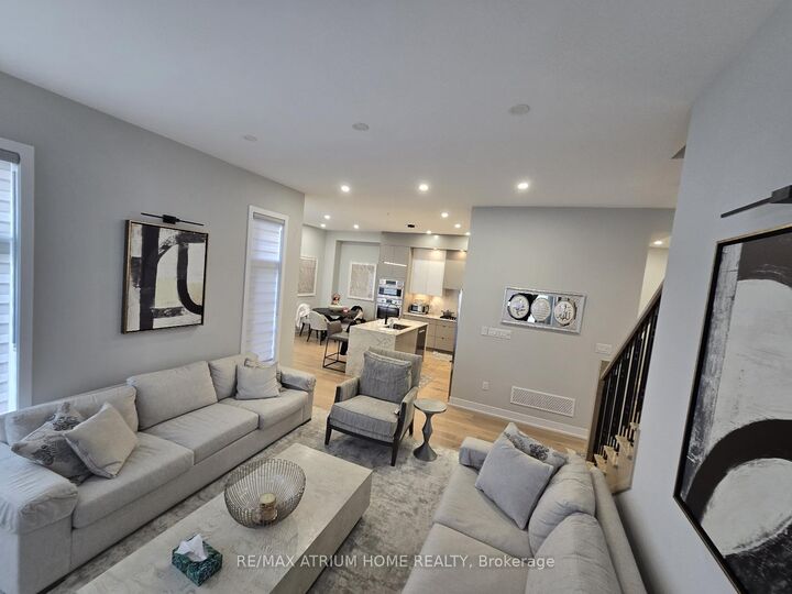 Property Photo: 5 Norbury Crescent ON M1P 0G3