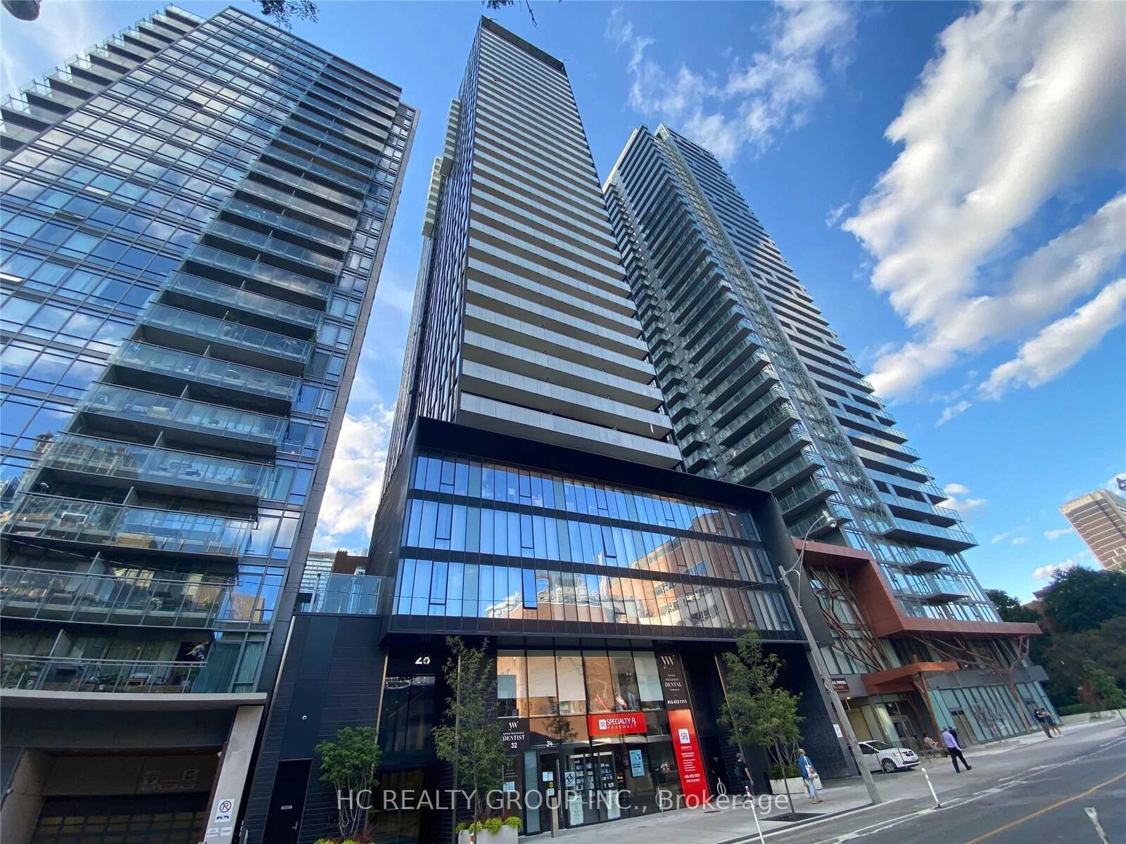 Photo de la propriété: 28 Wellesley Street E 2810 ON M4Y 0C4